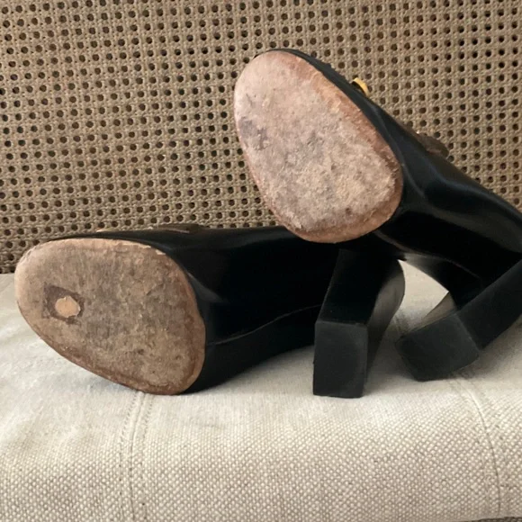 Chloe Black and Gold Heels - Picture 5 of 5